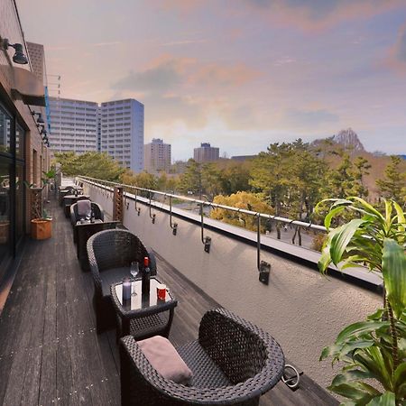 Minamisenri Crystal Hotel Suita Exteriér fotografie