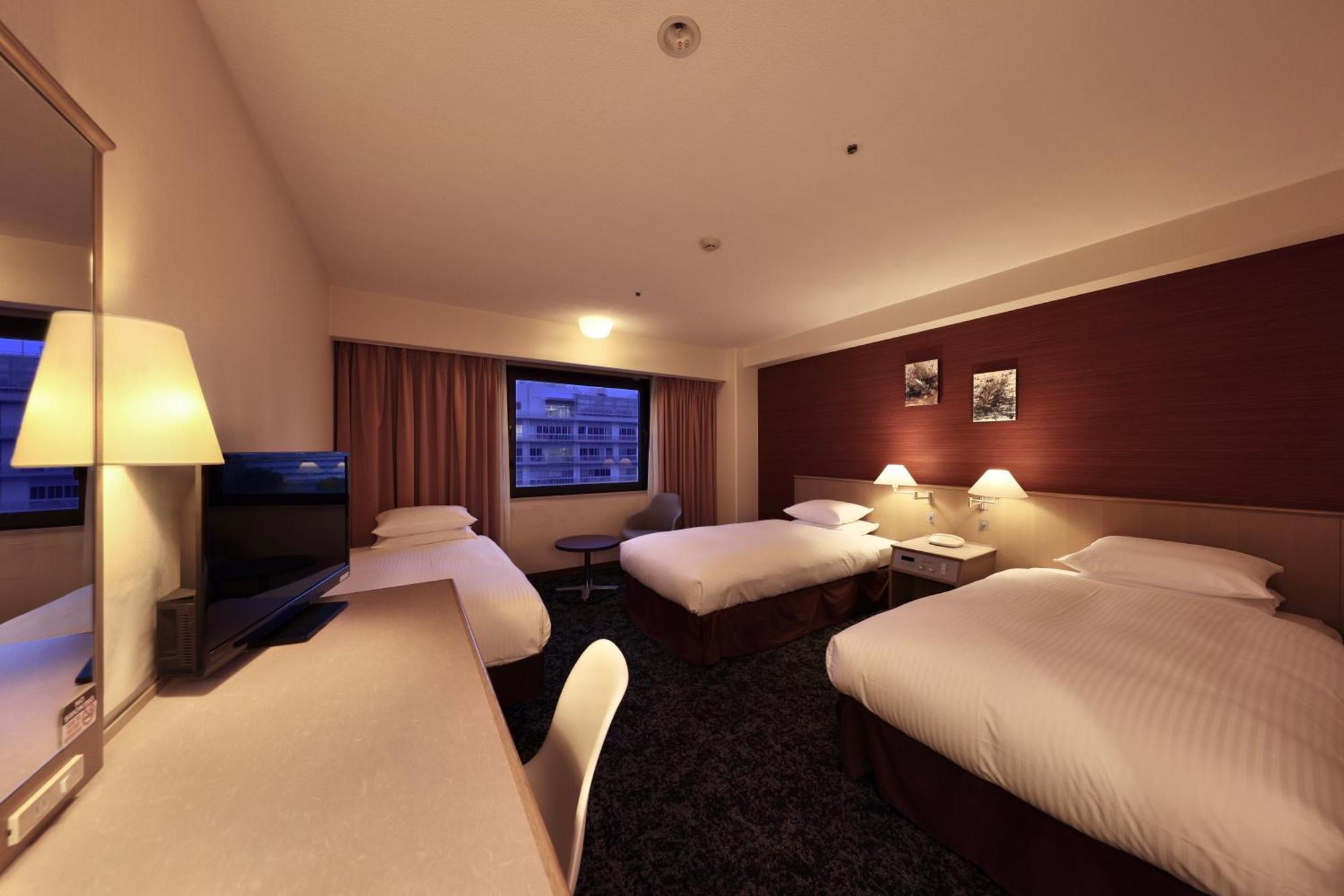 Minamisenri Crystal Hotel Suita Exteriér fotografie