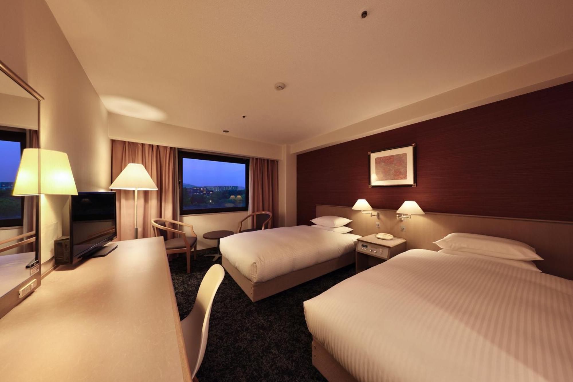 Minamisenri Crystal Hotel Suita Pokoj fotografie